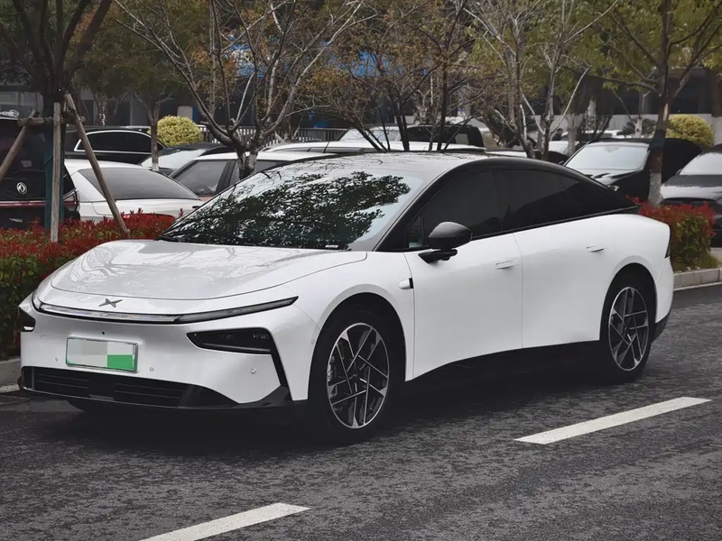 XPeng P7