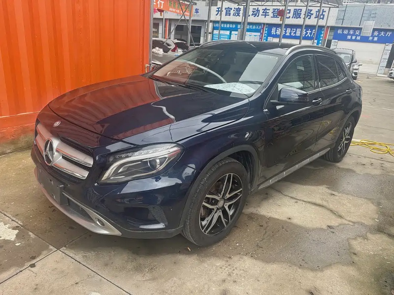 Mercedes-Benz GLA-Class