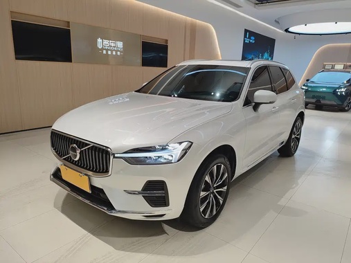 Volvo XC60 2022