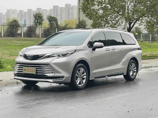 Toyota Sienna 2022
