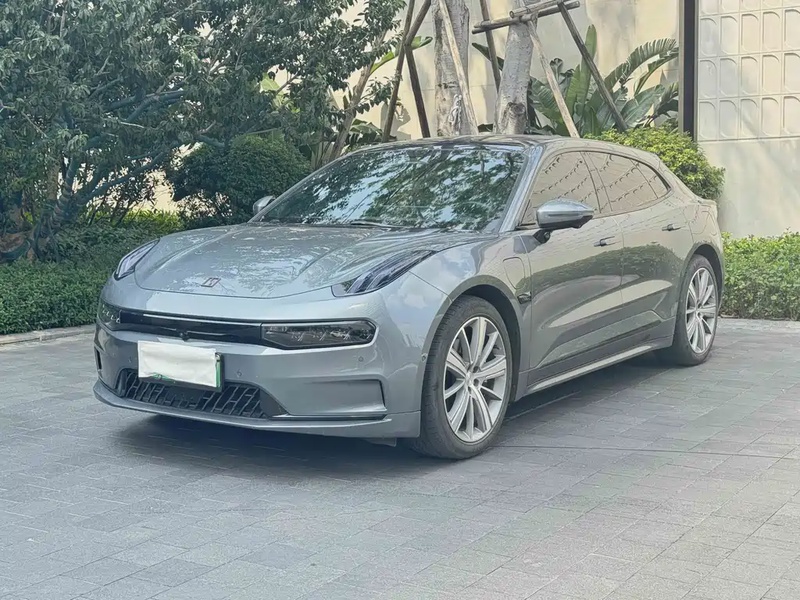 Zeekr 001