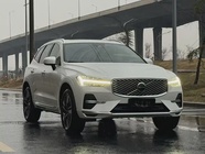 Volvo XC60 2025