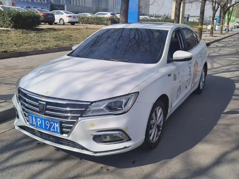 Roewe i5
