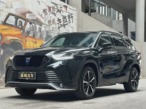 Toyota Crown Kluger 2024