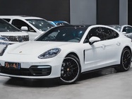 Porsche Panamera 2021