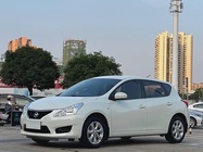 Nissan Tiida 2015