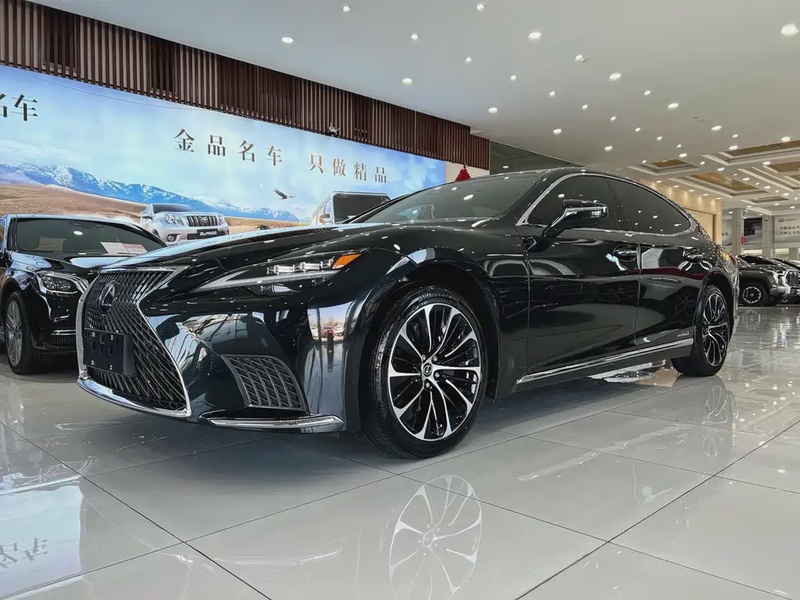 Lexus LS