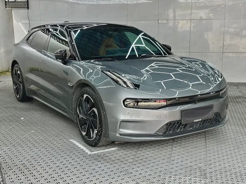Zeekr 001 2022