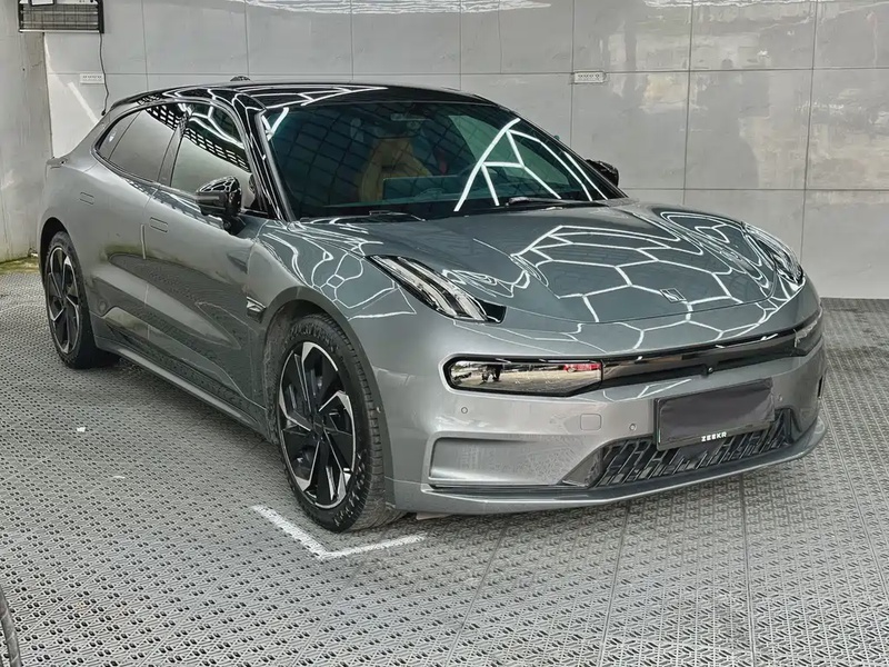 Zeekr 001