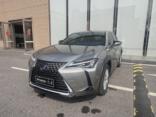 Lexus UX 2023