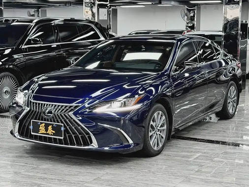 Lexus ES 2023