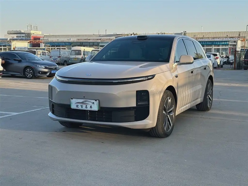 Li Auto L6