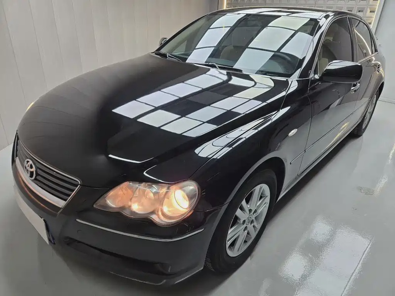 Toyota Reiz