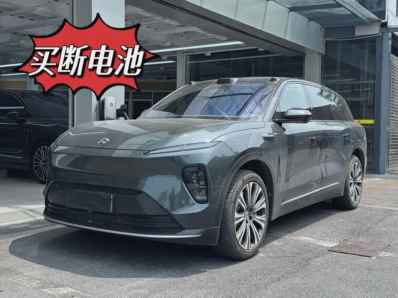NIO ES8