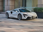 McLaren Artura 2025