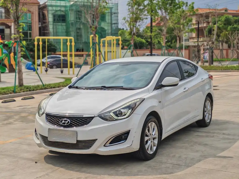 Hyundai Elantra