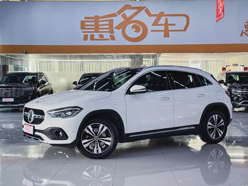 Mercedes-Benz GLA-Class