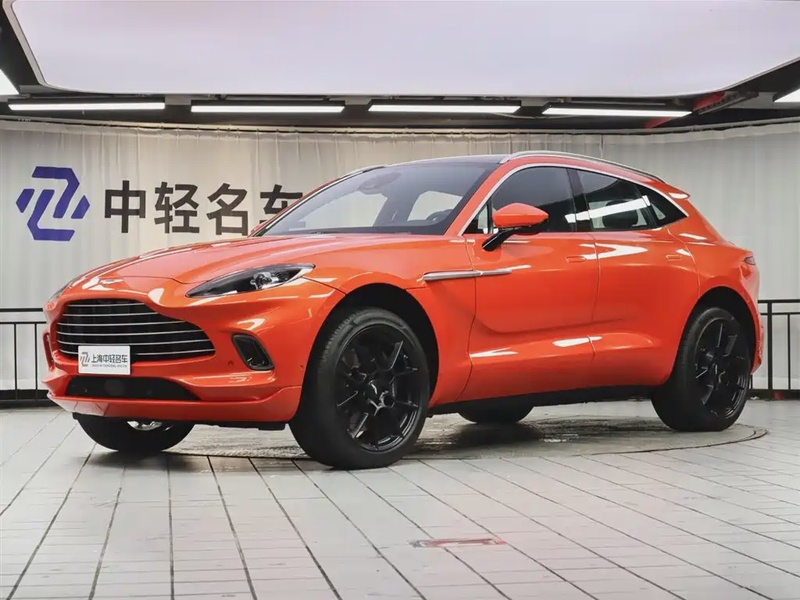 Aston Martin DBX