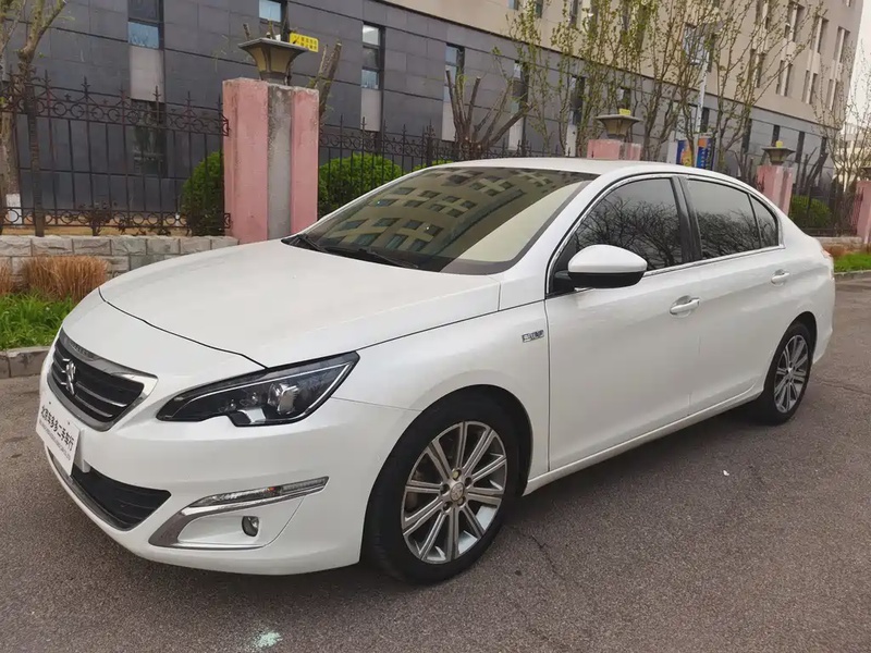 Peugeot 408