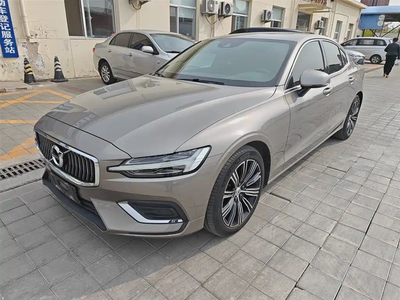 Volvo S60