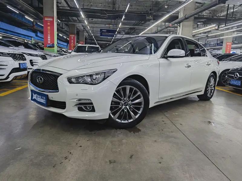 Infiniti Q50