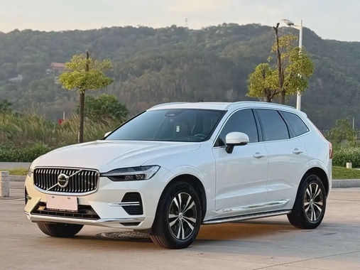 Volvo XC60 2022