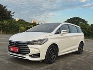 BYD MAX 2018