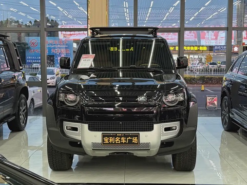 Land Rover Defender 2024