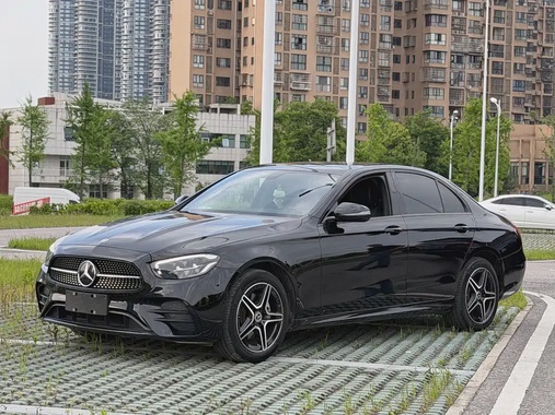 Mercedes-Benz E-Class 2022