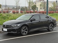 Volkswagen Passat 2025