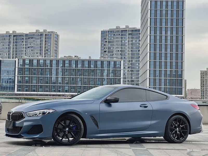 BMW 8 Series