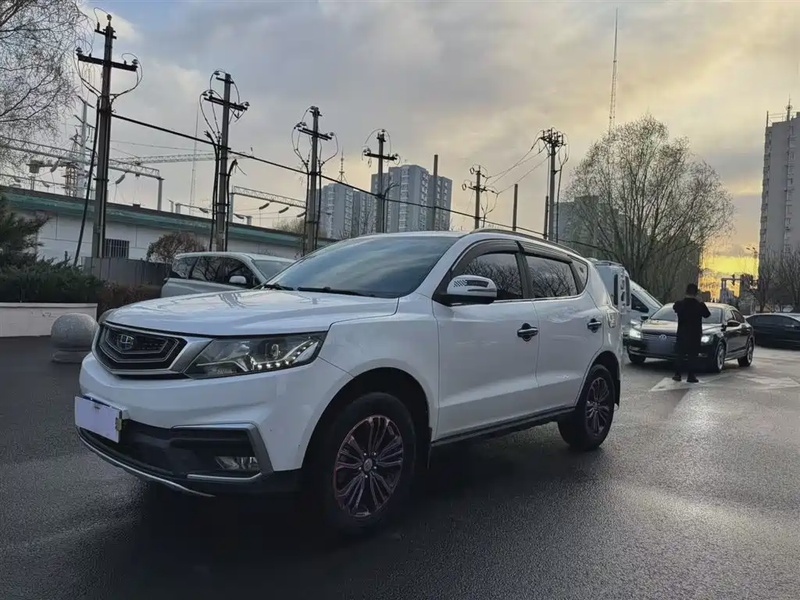 Geely X6