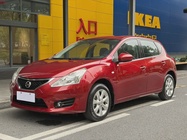 Nissan Tiida 2015