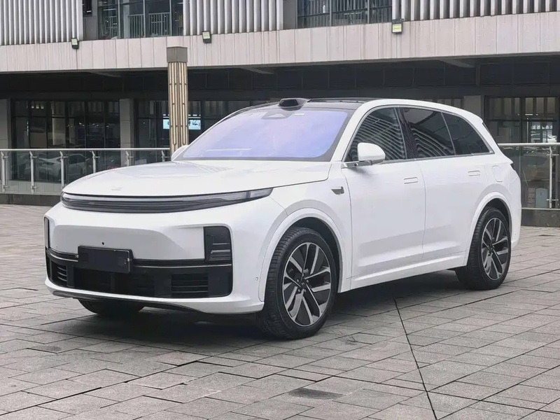 Li Auto L6