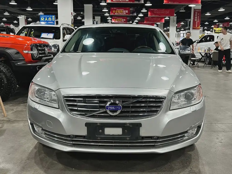 Volvo S80L