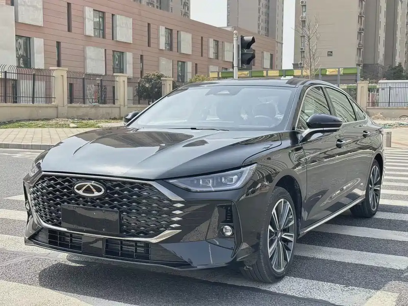 Chery Arrizo 8