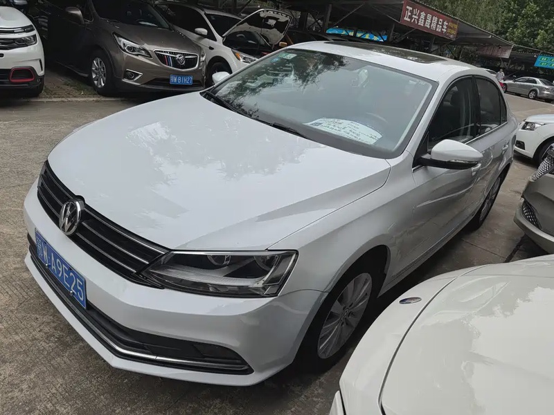 Volkswagen Sagitar