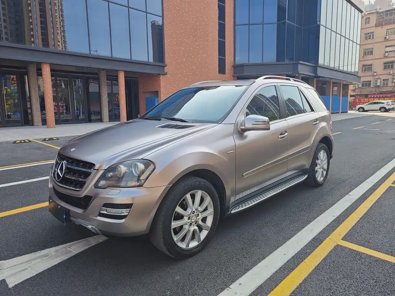 Mercedes-Benz M-Class