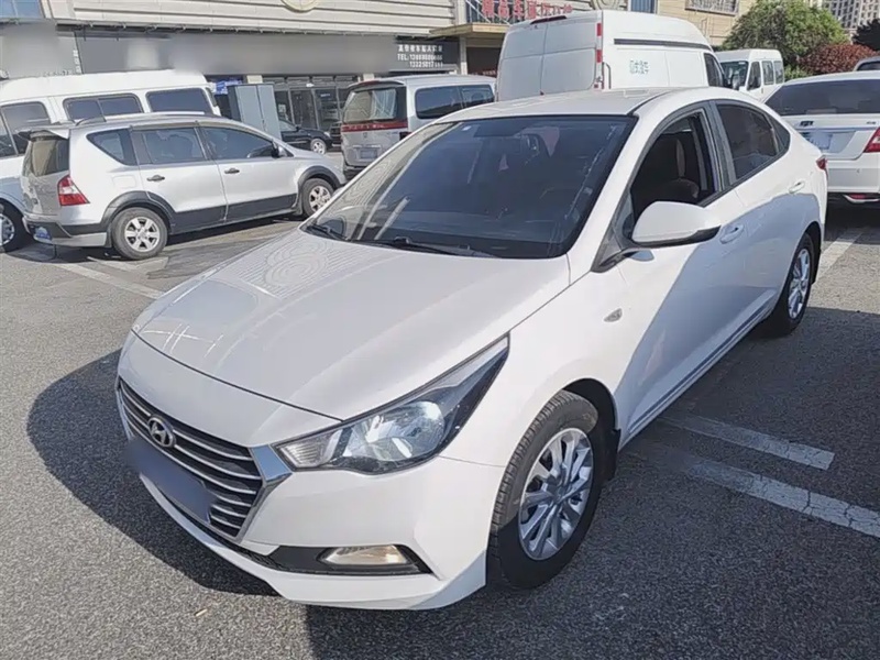 Hyundai Verna