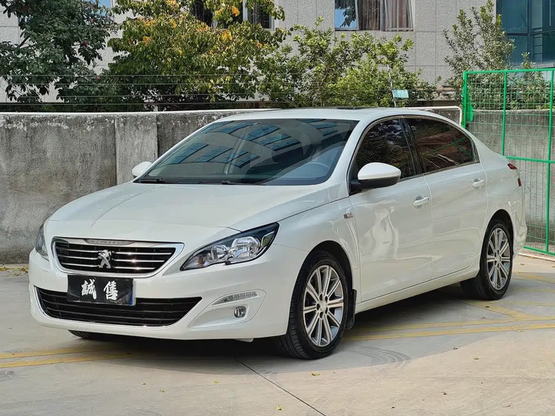 Peugeot 408