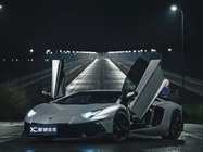 Lamborghini Aventador 2013