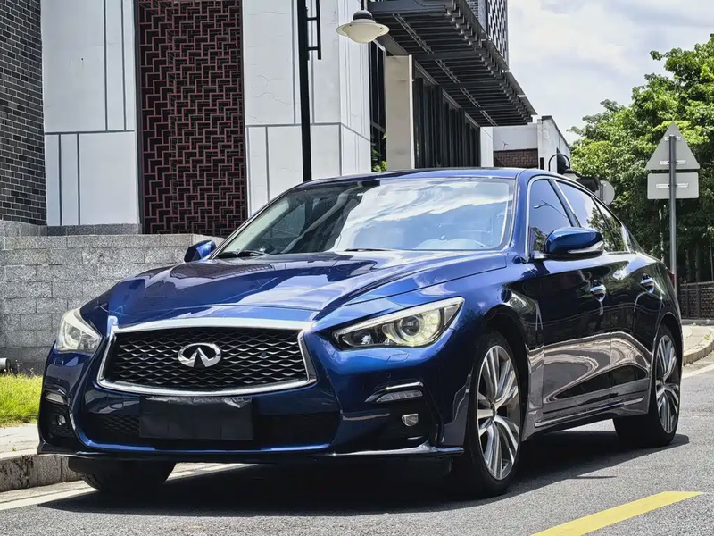 Infiniti Q50