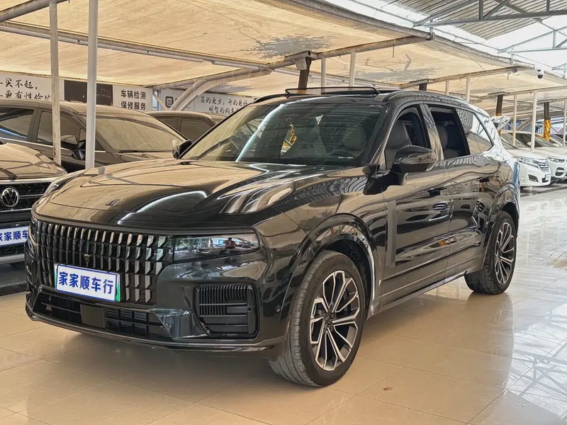 Lynk & Co 09
