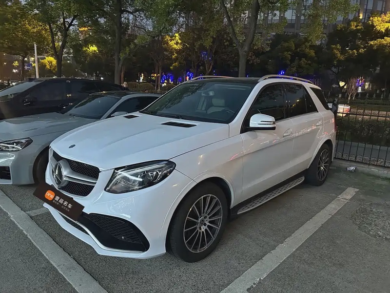 Mercedes-Benz M-Class