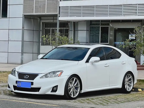 Lexus IS 2012