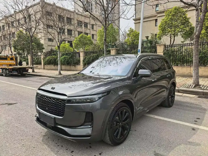 Li Auto ONE