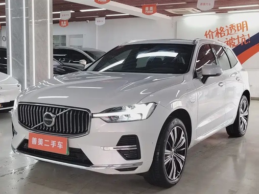 Volvo XC60 2022