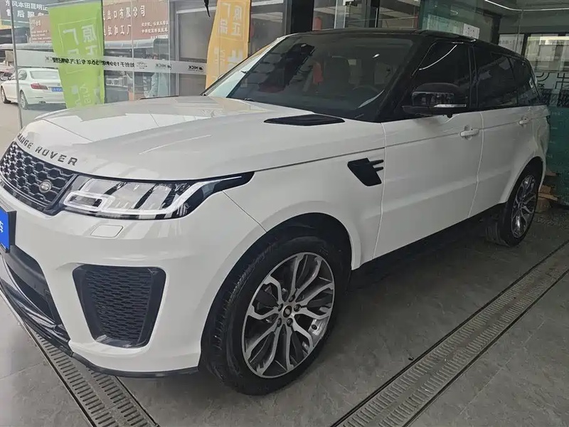 Land Rover Sport