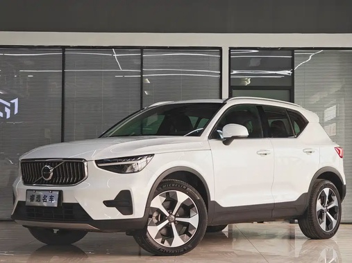 Volvo XC40 2023