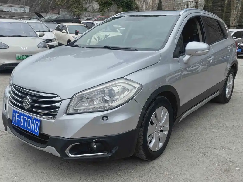 Suzuki S-Cross